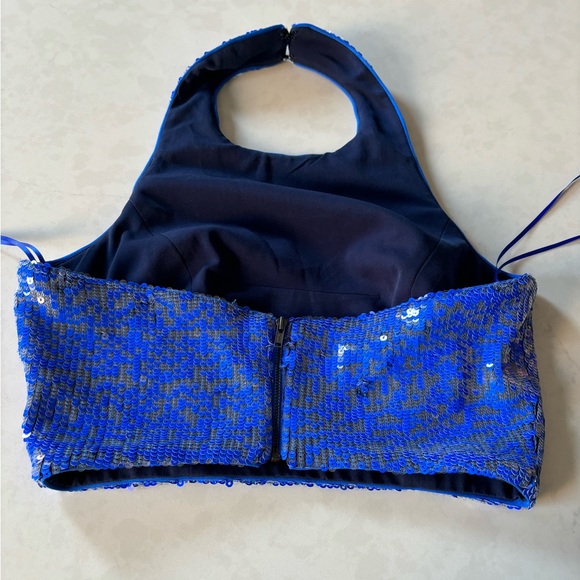 Blue halter top, size small - Picture 2 of 3